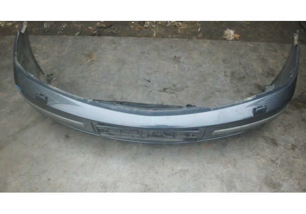 Бампер передній Renault Laguna II, 2000-2005р, 8200008270
